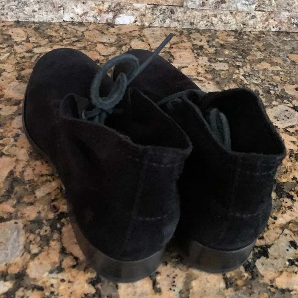 Frye new without